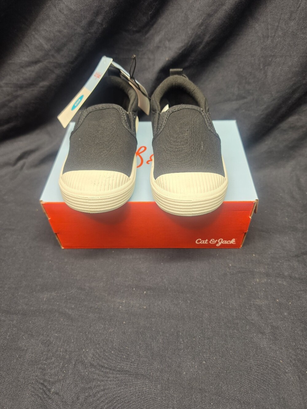 Cat & Jack Hollis Black Slip-On Sneakers Kids Youth Size 8 NWT w/ Box